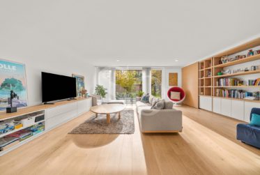 Exclusive: Elegant Renovated Duplex in the Center of Rolle