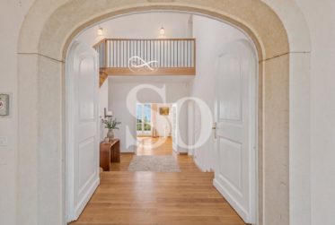 Co-exclusivité: Magnifique Propriété avec Vue Panoramique au Cœur de Dully