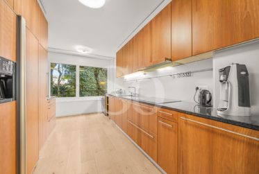 Exclusive: Elegant Renovated Duplex in the Center of Rolle