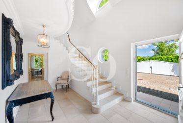 Exclusivité: Élégante Villa Clé en Main à Founex